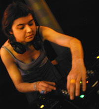 DJ Vronique Hubert